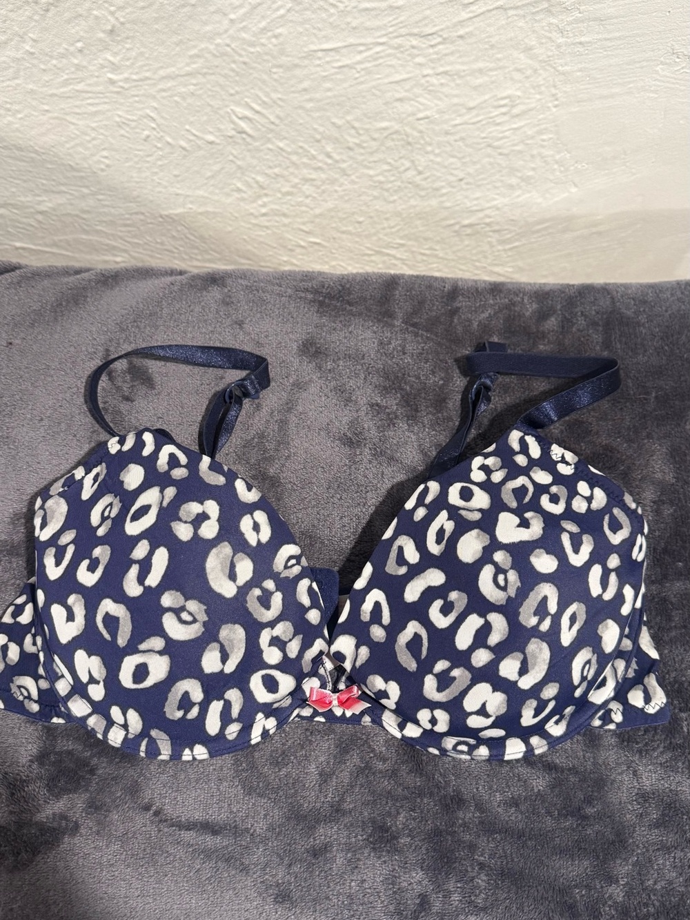 Xhilaration Navy and White Leopard Tshirt Bra with Pink Bow